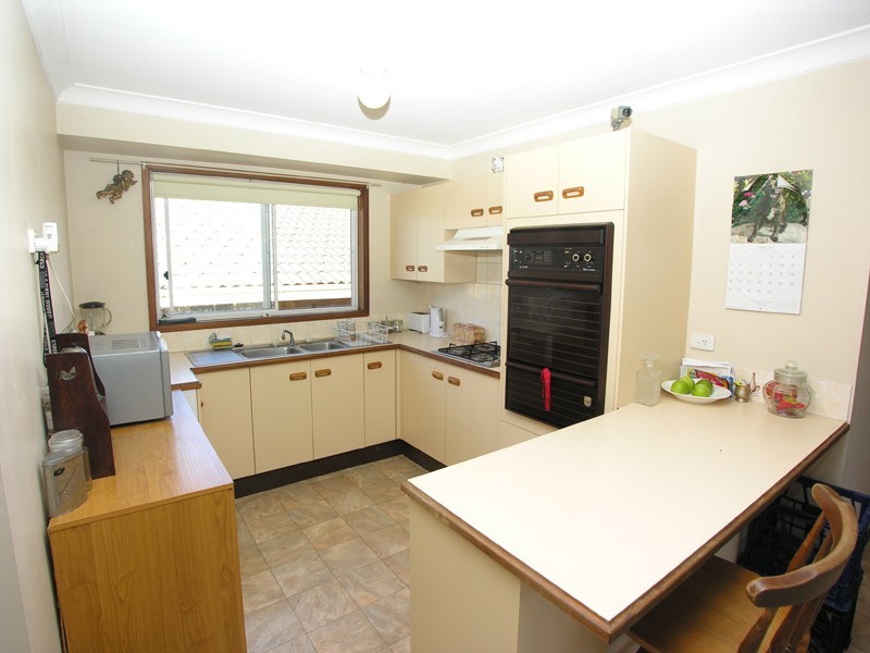 2 Peter Close, Tumbi Umbi NSW 2261