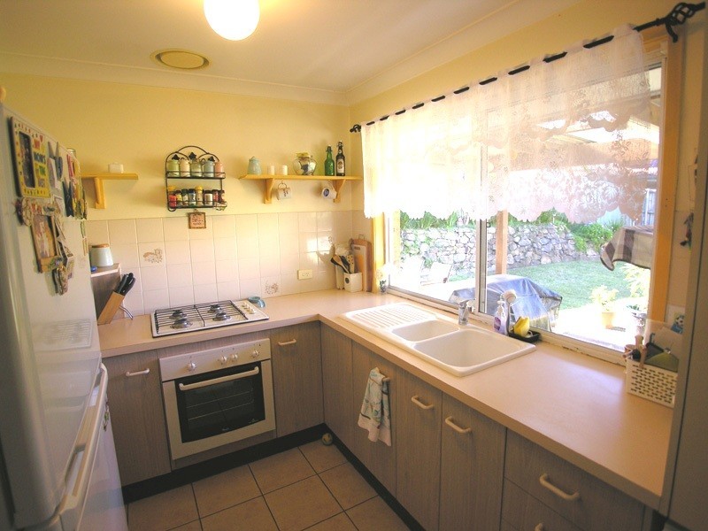 7 Bottle Brush Drive, Glenning Valley NSW 2261