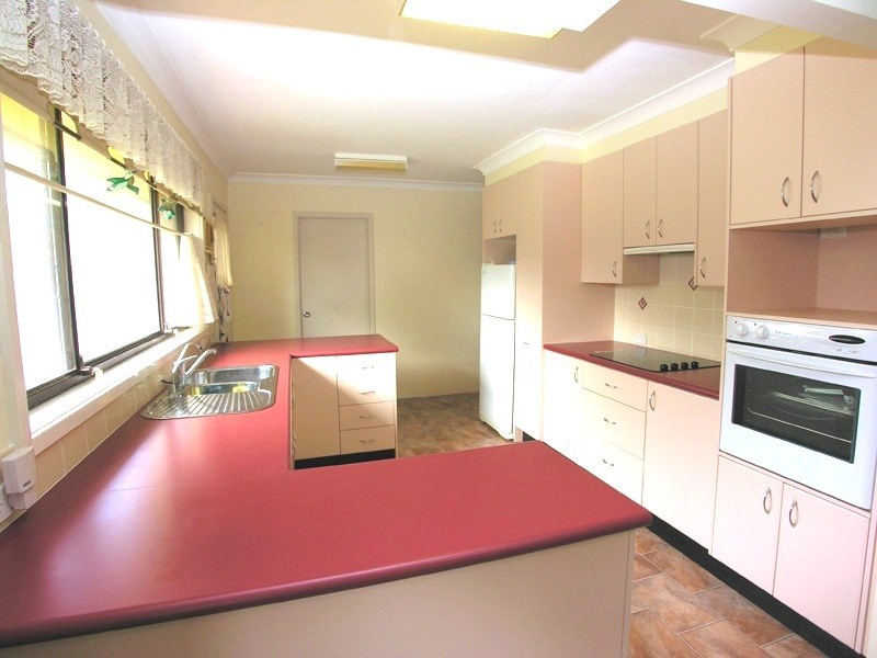 37 Robertson Road, Killarney Vale NSW 2261