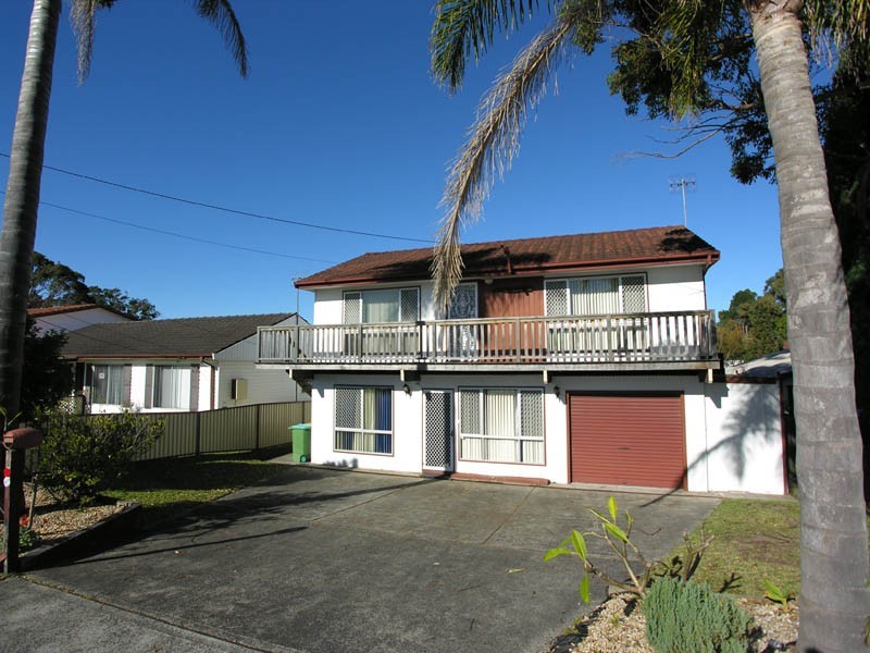 10 Essex Street, Gorokan NSW 2263