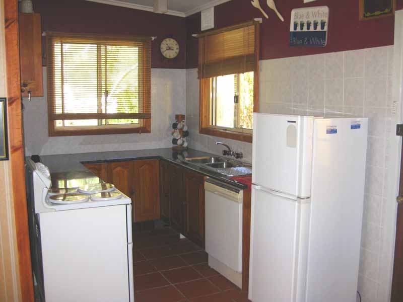 2 Huene Avenue, Halekulani NSW 2262
