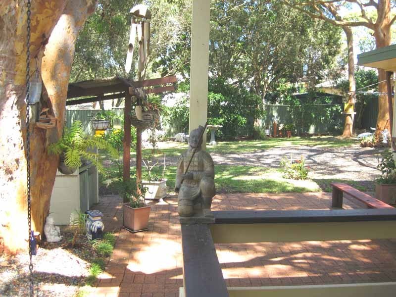 2 Huene Avenue, Halekulani NSW 2262