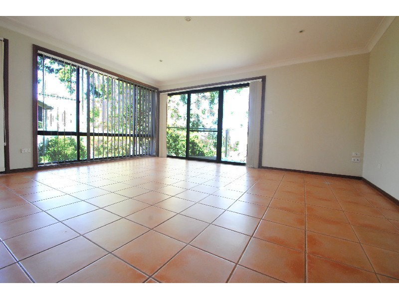 8 Marine Parade, Rocky Point NSW 2259