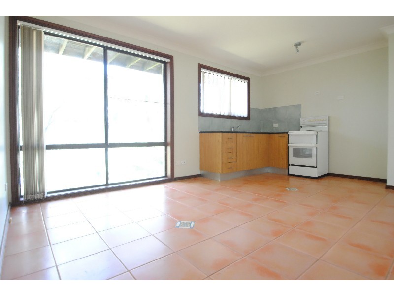 8 Marine Parade, Rocky Point NSW 2259