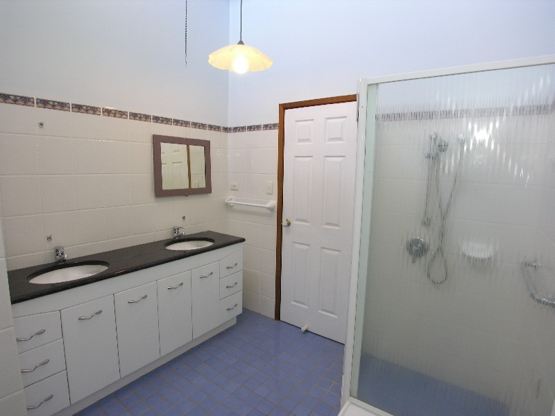 9 Cunningham Street, Killarney Vale NSW 2261