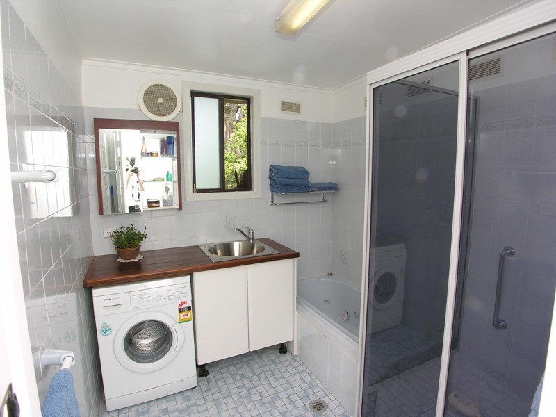 12 Flinders Avenue, Killarney Vale NSW 2261