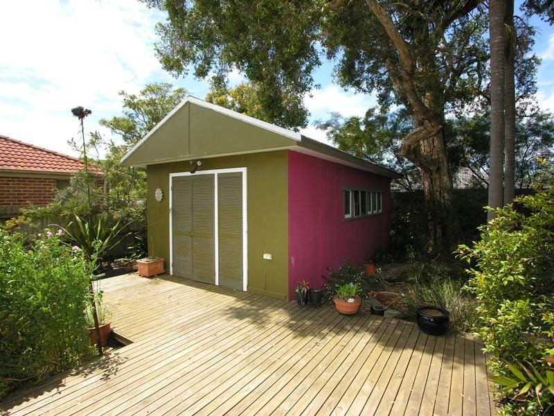 12 Flinders Avenue, Killarney Vale NSW 2261
