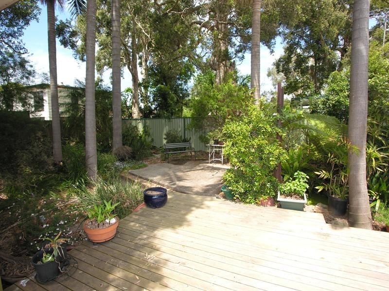 12 Flinders Avenue, Killarney Vale NSW 2261