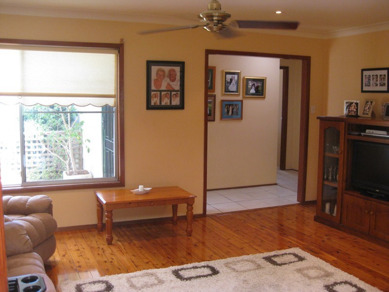 35 Goobarabah Avenue, Lake Haven NSW 2263