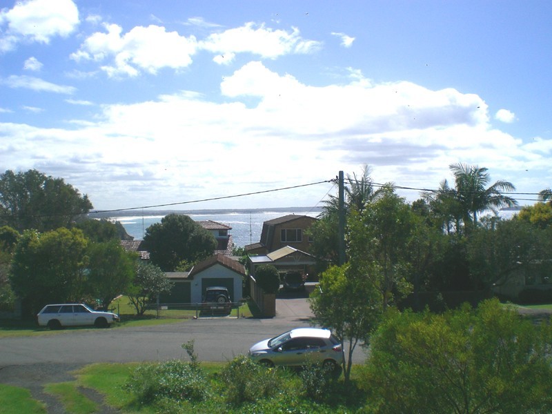 2 Henderson Street, Norah Head NSW 2263