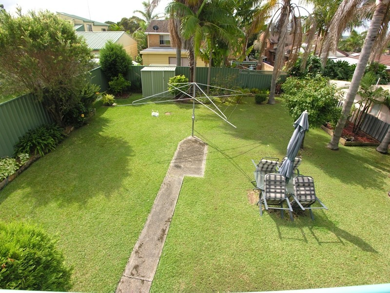 3 Hillcrest Avenue, Bateau Bay NSW 2261