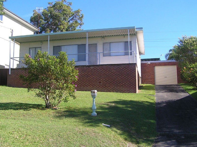 38 Kailua Avenue, Budgewoi NSW 2262