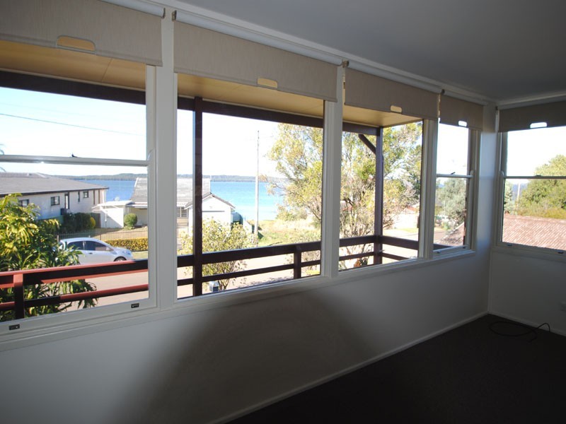 12 Viewpoint Drive, Toukley NSW 2263