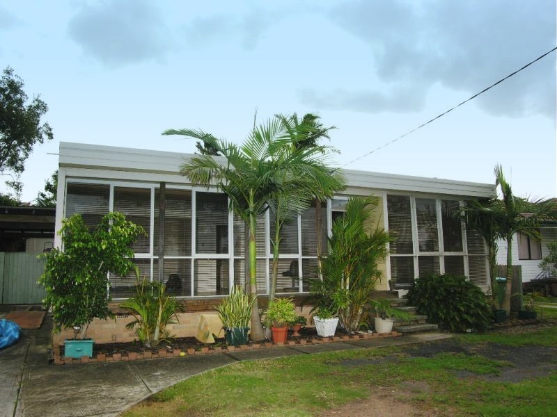 55 Brooke Avenue, Killarney Vale NSW 2261