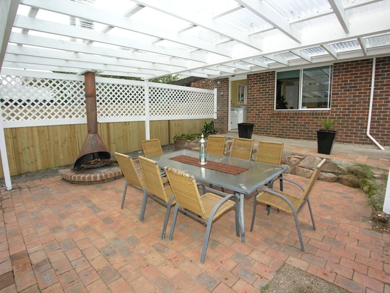 38 Poplars Avenue, Bateau Bay NSW 2261