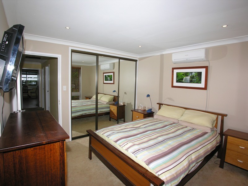 38 Poplars Avenue, Bateau Bay NSW 2261