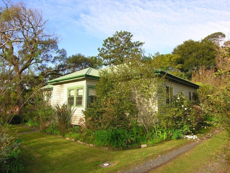 690 The Entrance Road, Bateau Bay NSW 2261