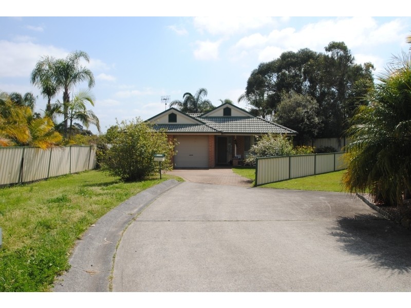 4 Corey Place, Lake Haven NSW 2263