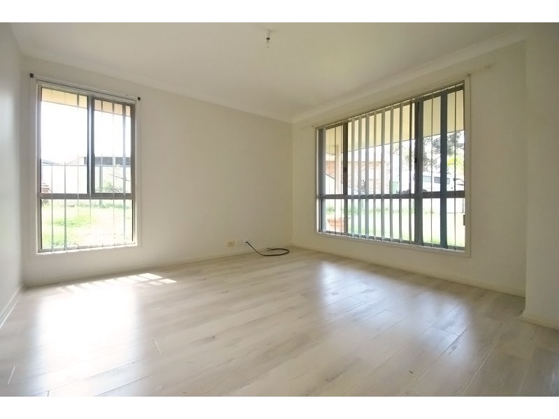 4 Corey Place, Lake Haven NSW 2263