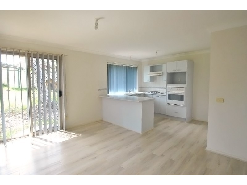 4 Corey Place, Lake Haven NSW 2263