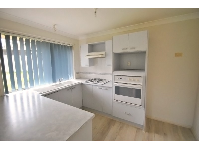 4 Corey Place, Lake Haven NSW 2263