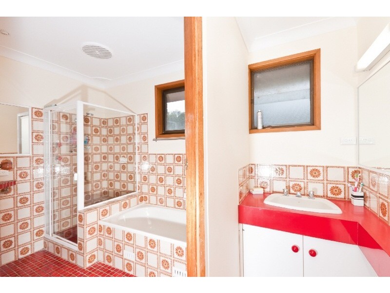 5 Geraldton Close, Norah Head NSW 2263