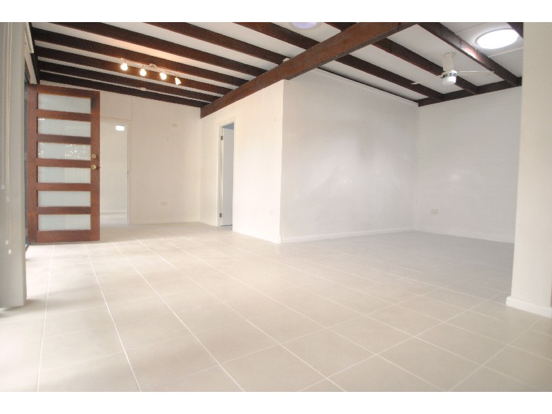 Flat/1a Annabel Avenue, Lake Munmorah NSW 2259