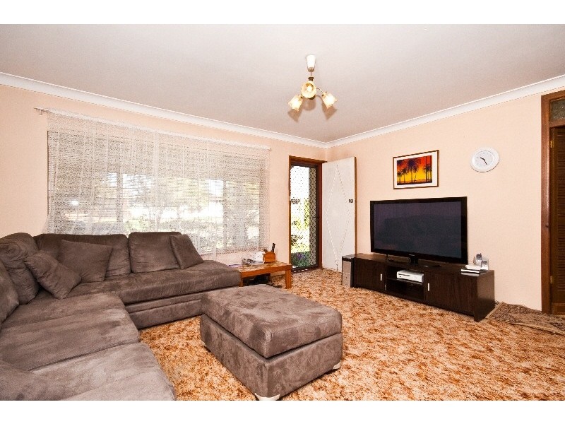24 Nicholson Crescent, Toukley NSW 2263