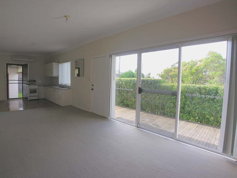 114 Robertson Road, Killarney Vale NSW 2261