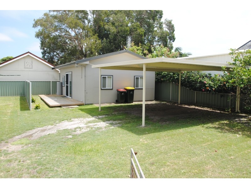 4a Yaralla Road, Toukley NSW 2263