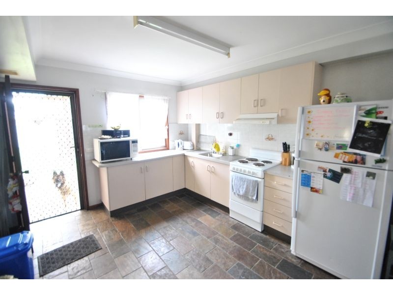24 Fourth Avenue, Toukley NSW 2263