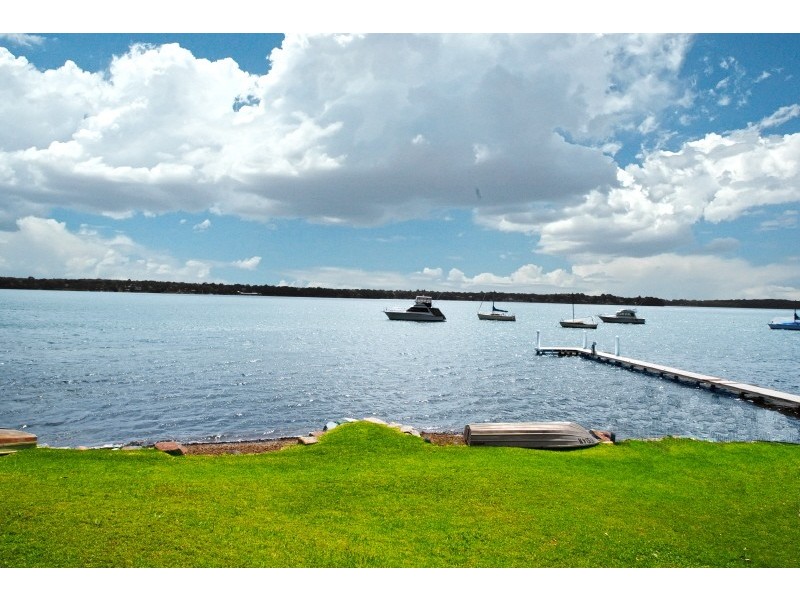11 Branter Road, Nords Wharf NSW 2281