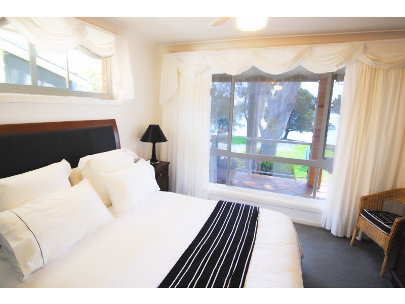11 Branter Road, Nords Wharf NSW 2281