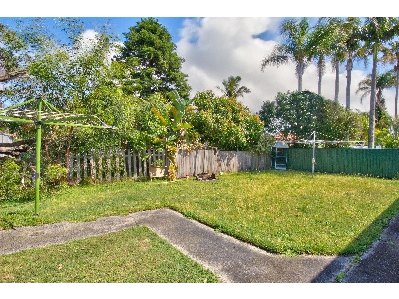 2 Read Street, Canton Beach NSW 2263