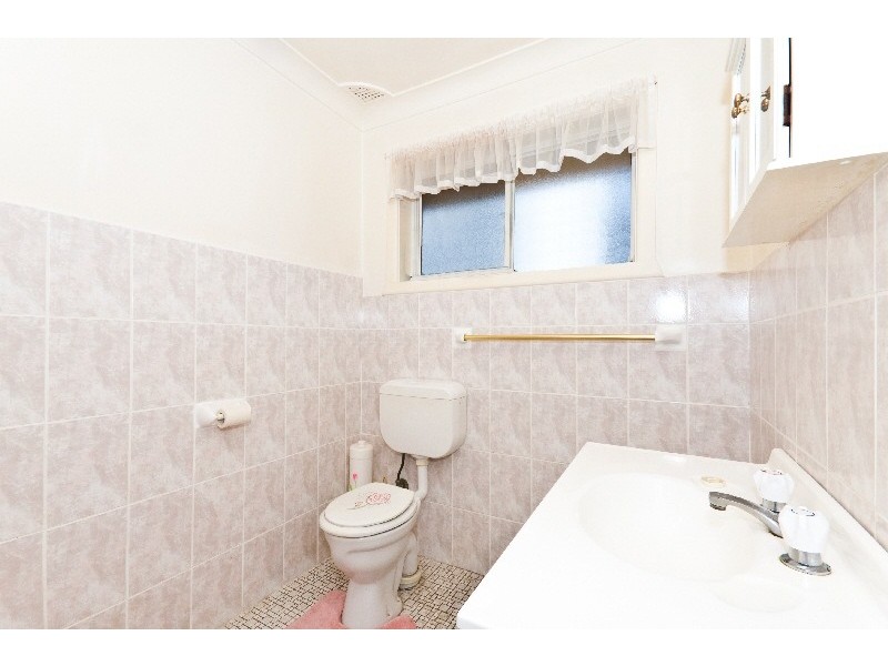 2 Read Street, Canton Beach NSW 2263