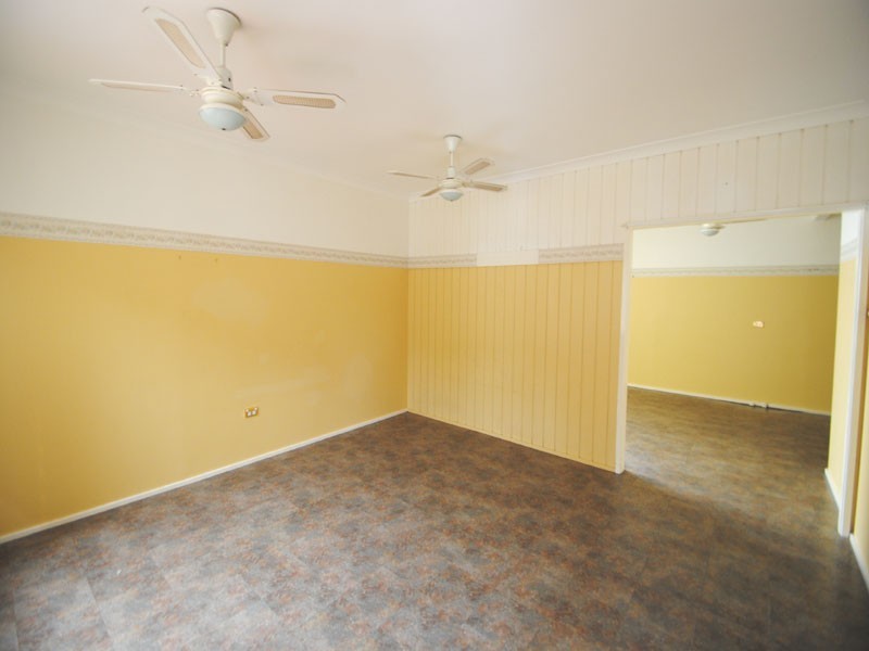 19 Cadonia Road, Tuggerawong NSW 2259