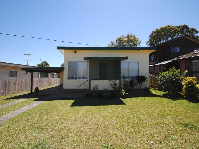 20 Eighth Ave, Toukley NSW 2263