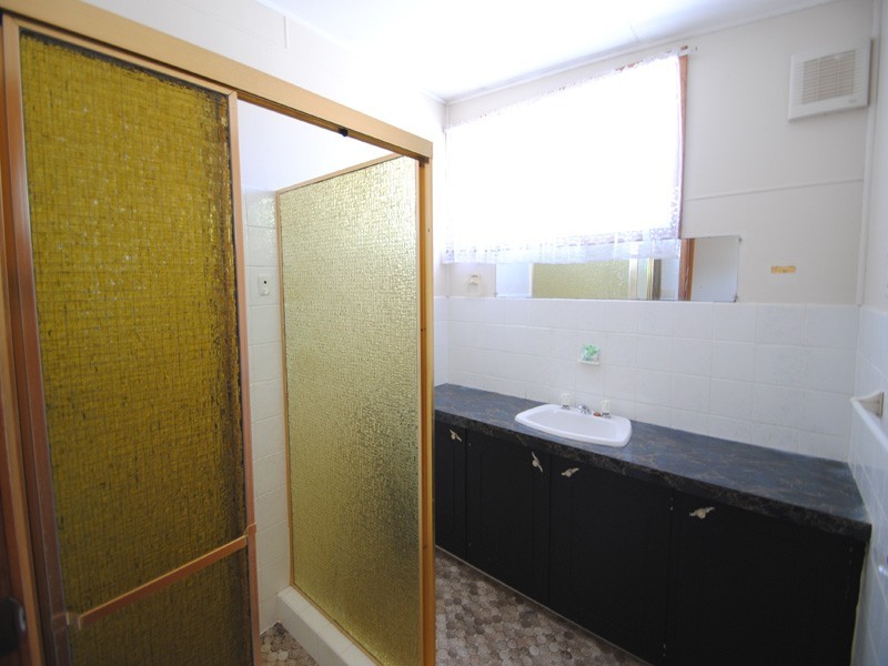 20 Eighth Ave, Toukley NSW 2263
