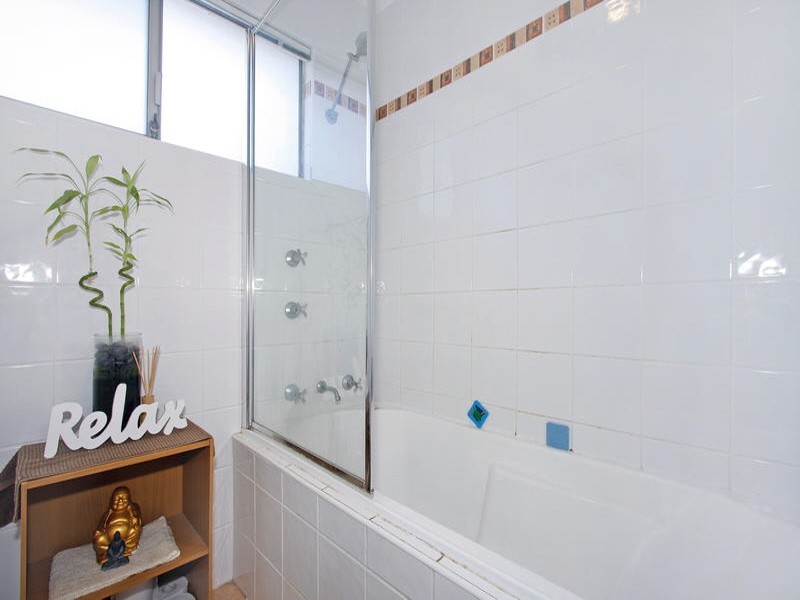 69 Brooke Avenue, Killarney Vale NSW 2261