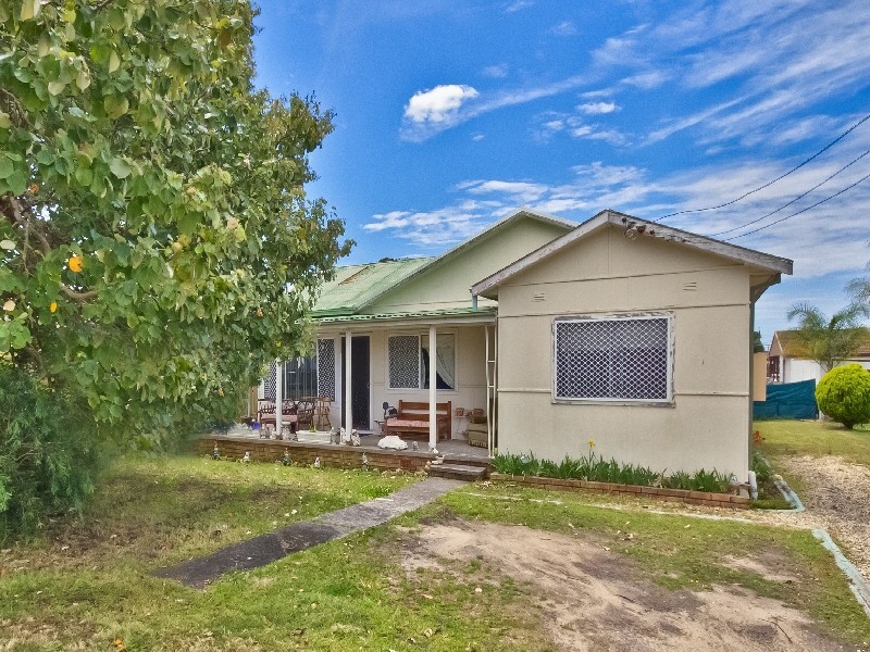 41 Athol Street, Toukley NSW 2263