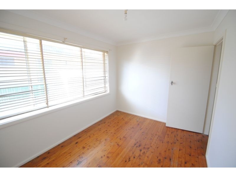 1/2 Read Street, Toukley NSW 2263