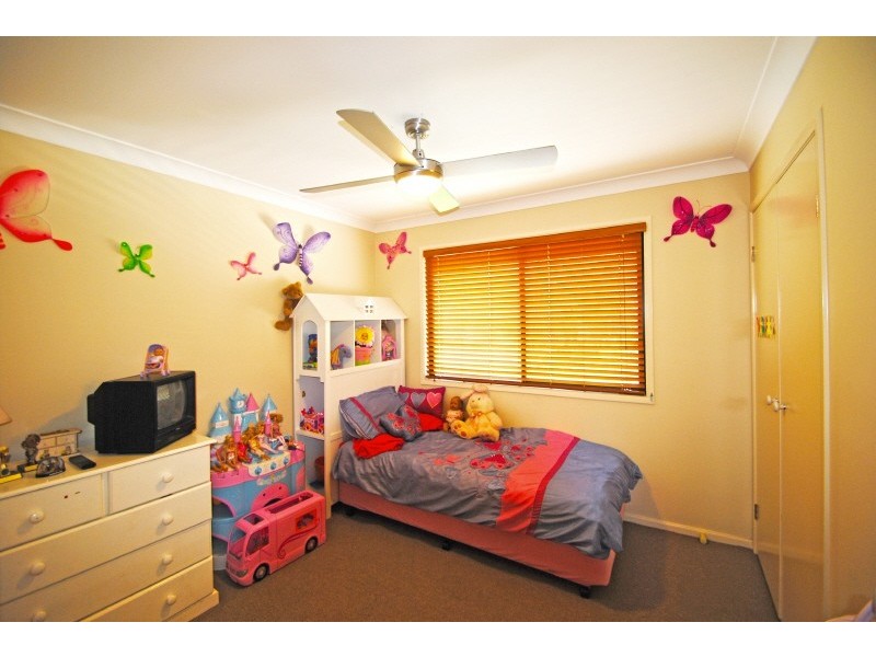 8 Kerrylouise Avenue, Noraville NSW 2263