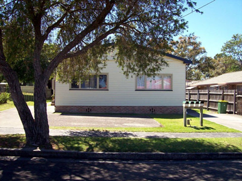 1/7 Canton Beach Rd, Toukley NSW 2263