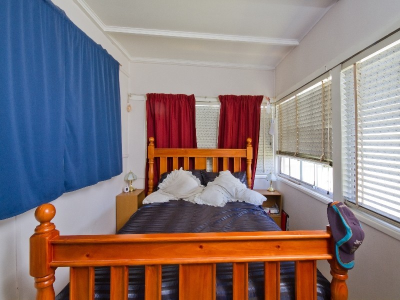 34 Victoria Avenue, Toukley NSW 2263