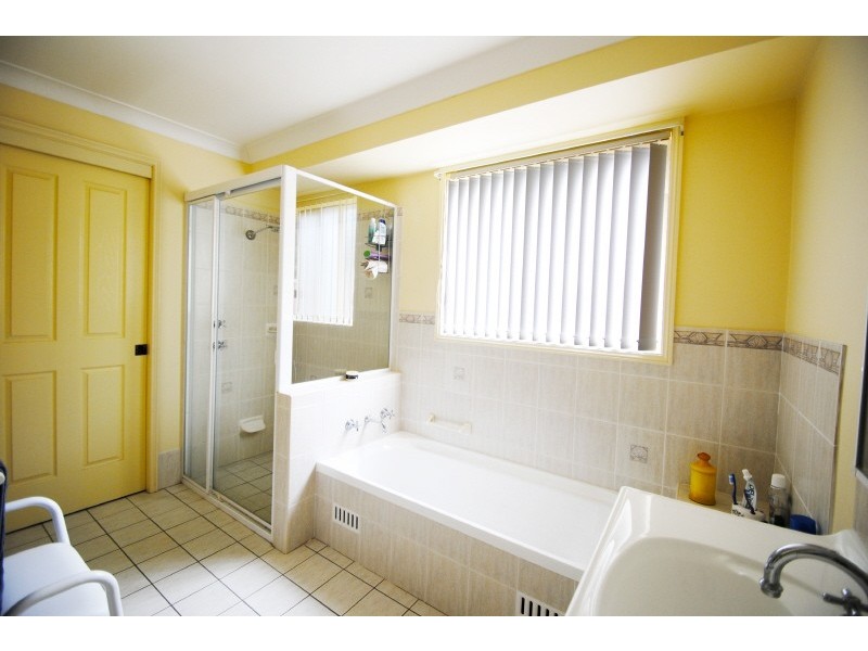 36 Ourringo Avenue, Lake Haven NSW 2263