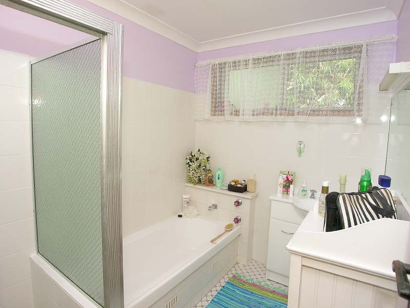 68 Brooke Avenue, Killarney Vale NSW 2261