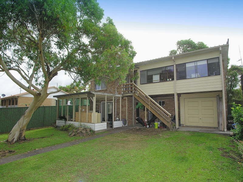 68 Brooke Avenue, Killarney Vale NSW 2261