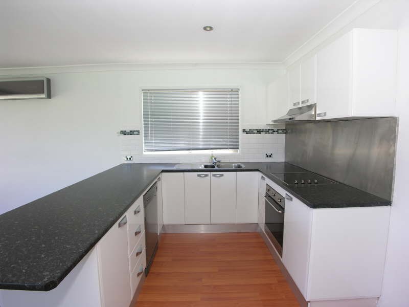 11 Harold Close, Bateau Bay NSW 2261