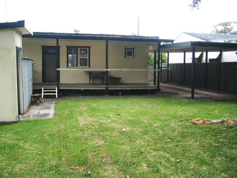 11 Wallis Avenue, Canton Beach NSW 2263