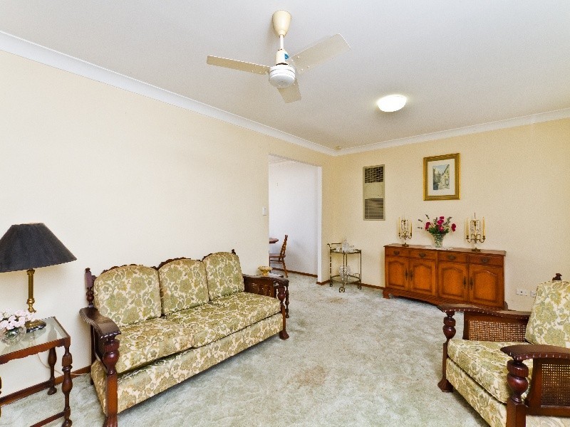 2/15-17 Holmes Avenue, Toukley NSW 2263